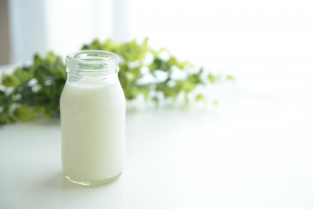 【牛乳の飲み過ぎは太る？】